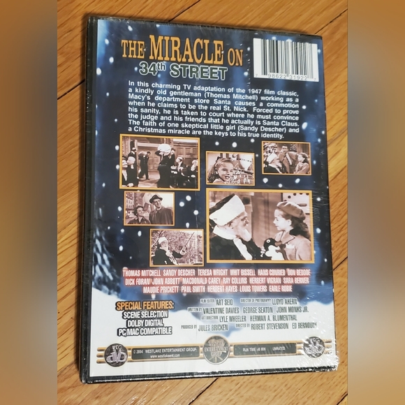 The Miracle on 34th Street DVD - Picture 2 of 3